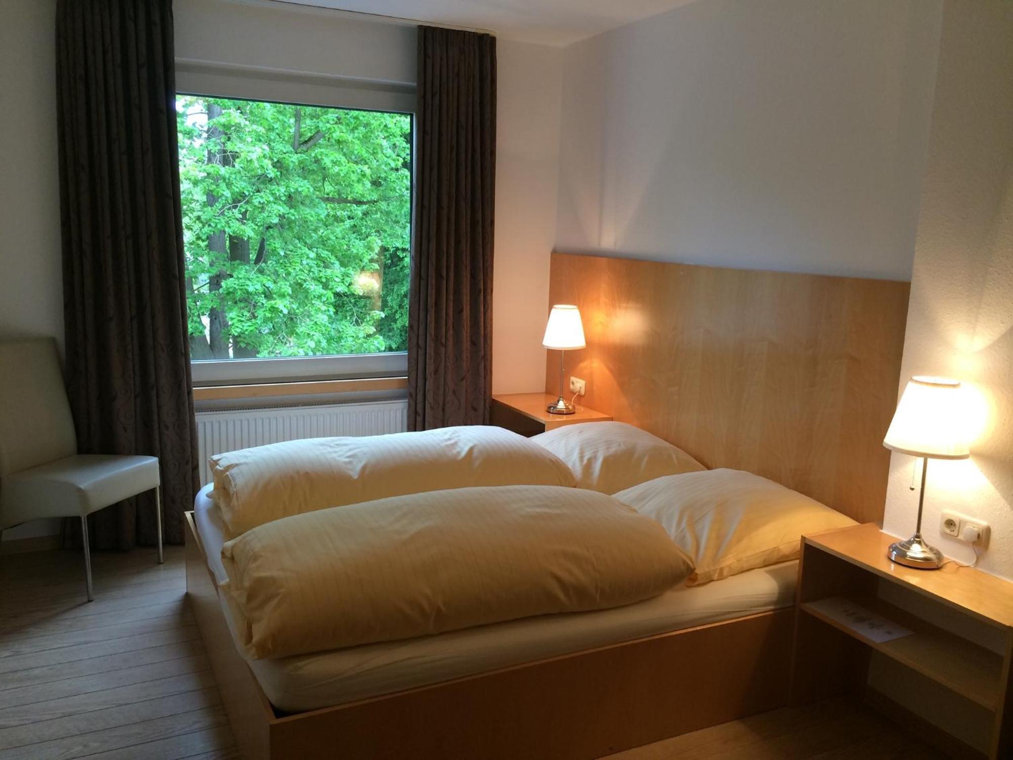 Hotel und Apartment Garni Eurode Live Herzogenrath Exterior foto