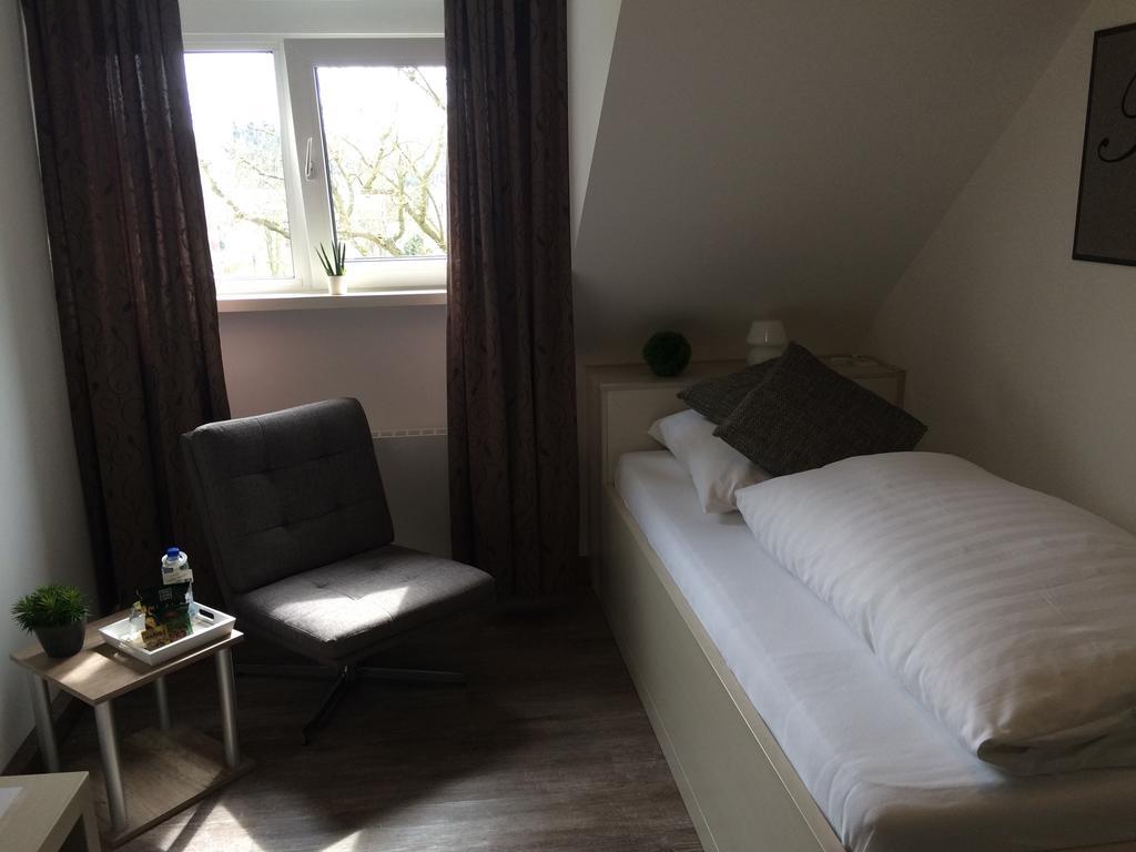 Hotel und Apartment Garni Eurode Live Herzogenrath Exterior foto